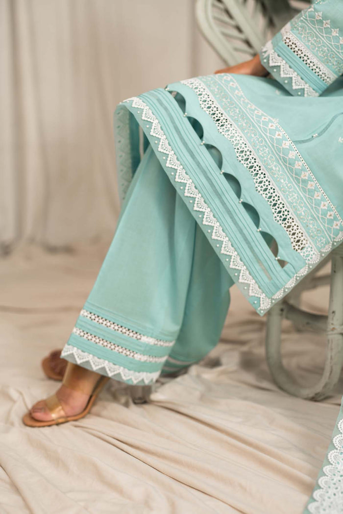 pakistani kurta women