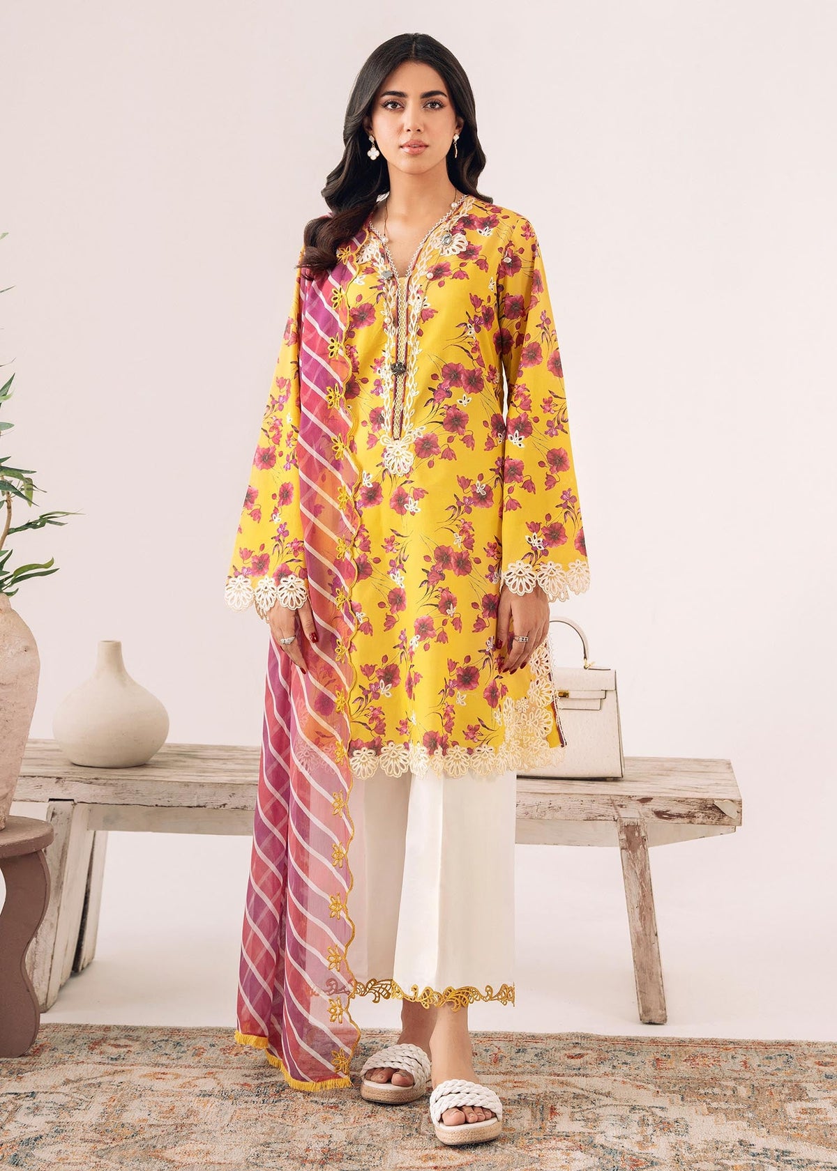 pakistani kurta women