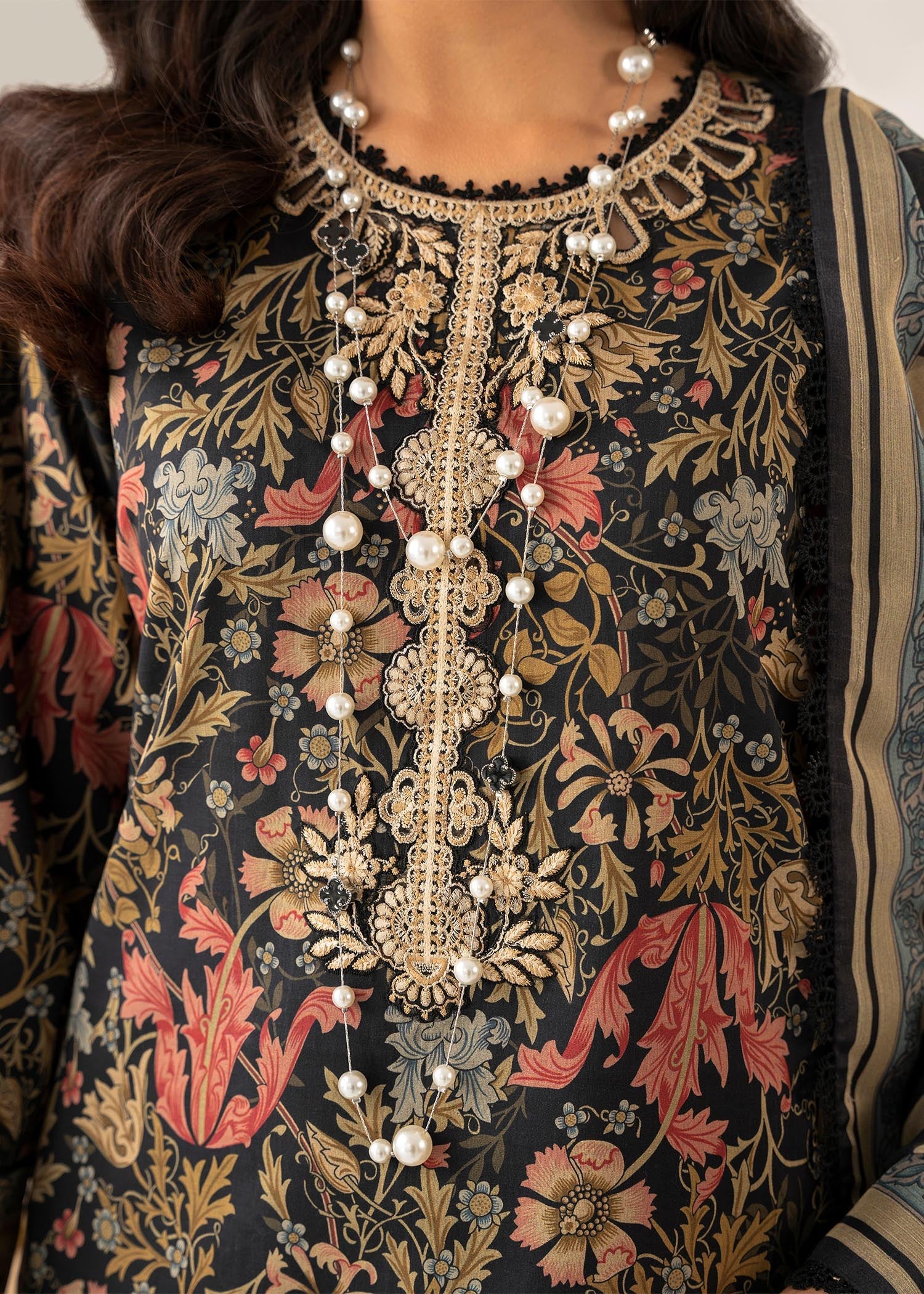 pakistani embroidered kurtis