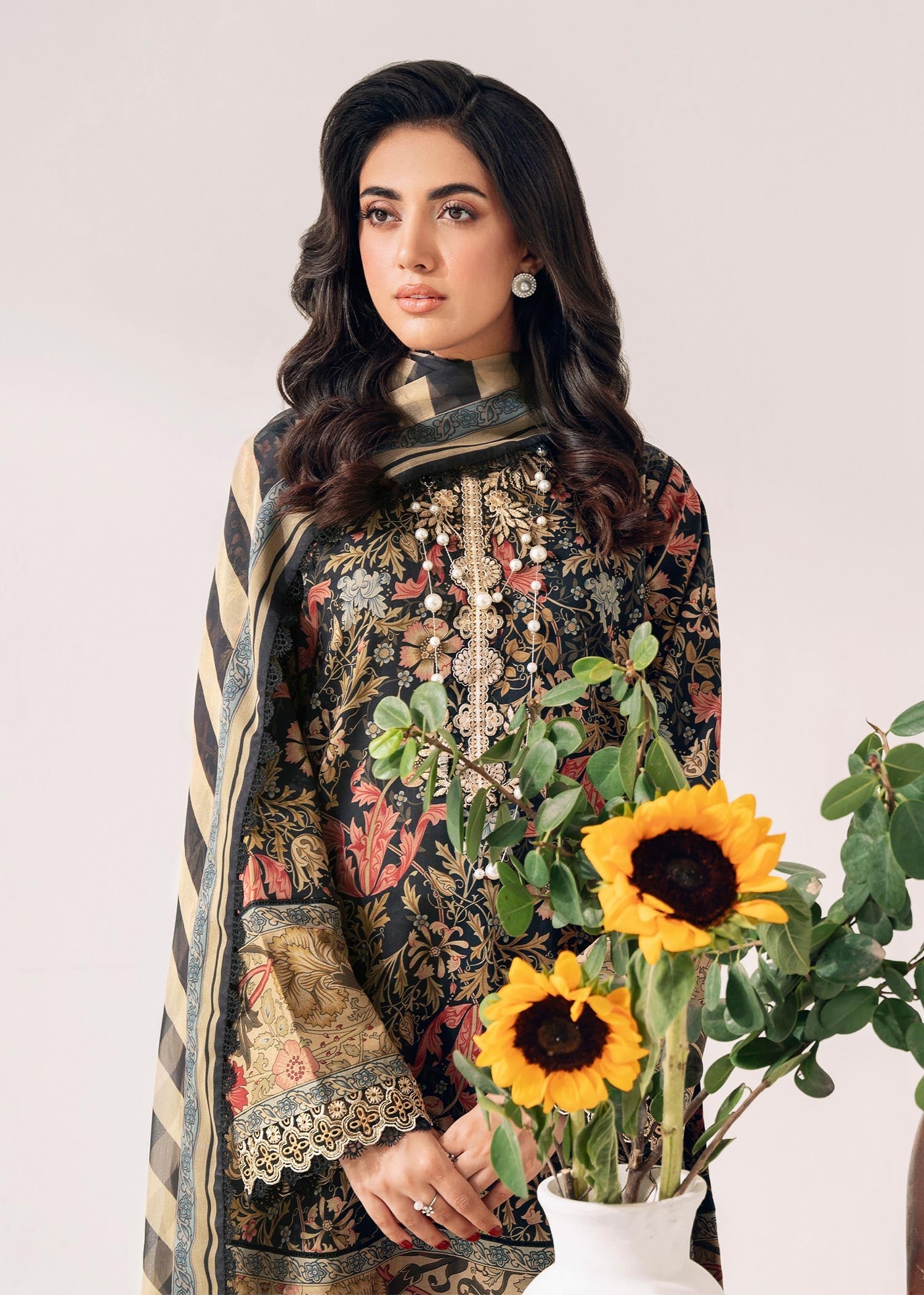 pakistani kurta women