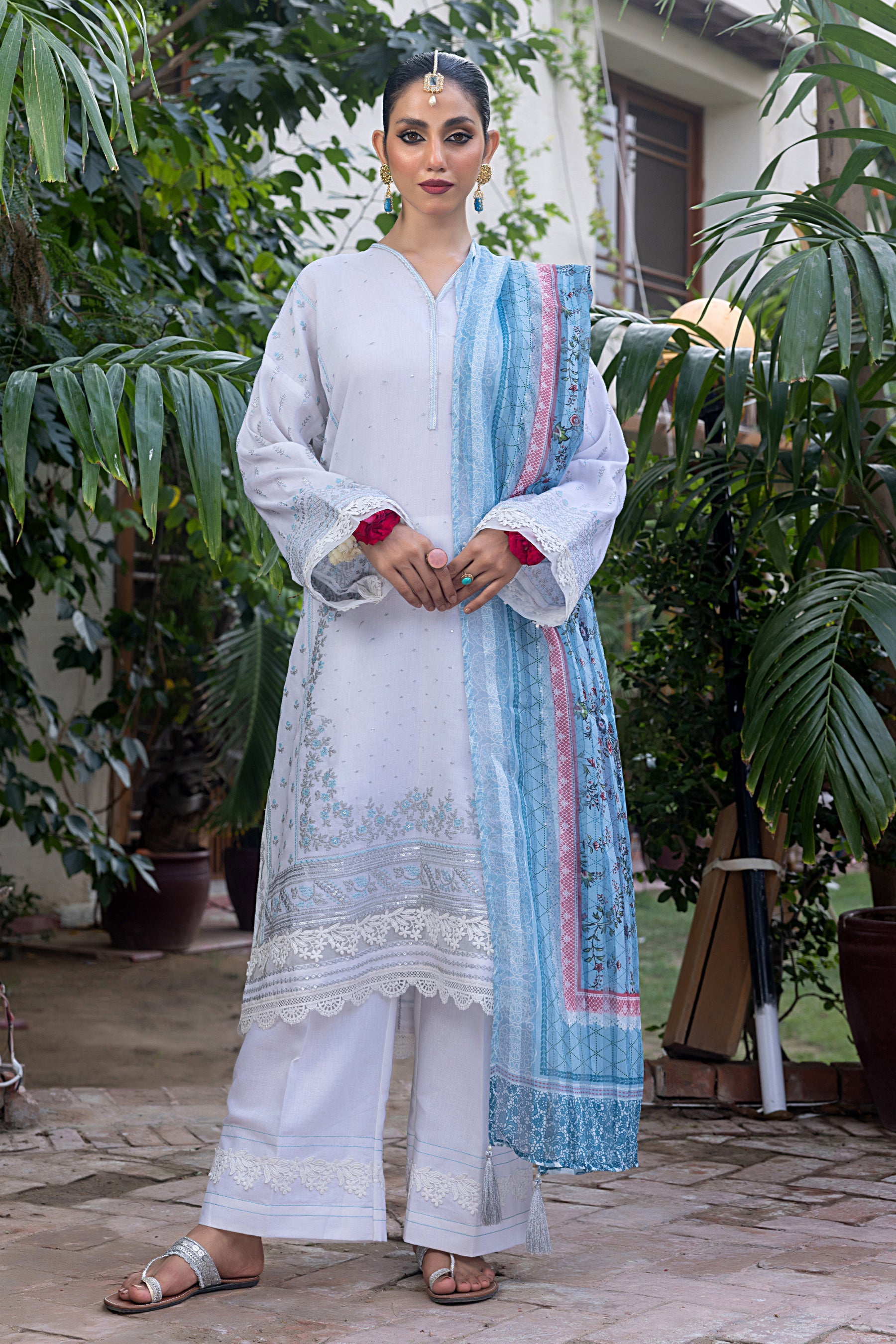 pakistani salwar suit design