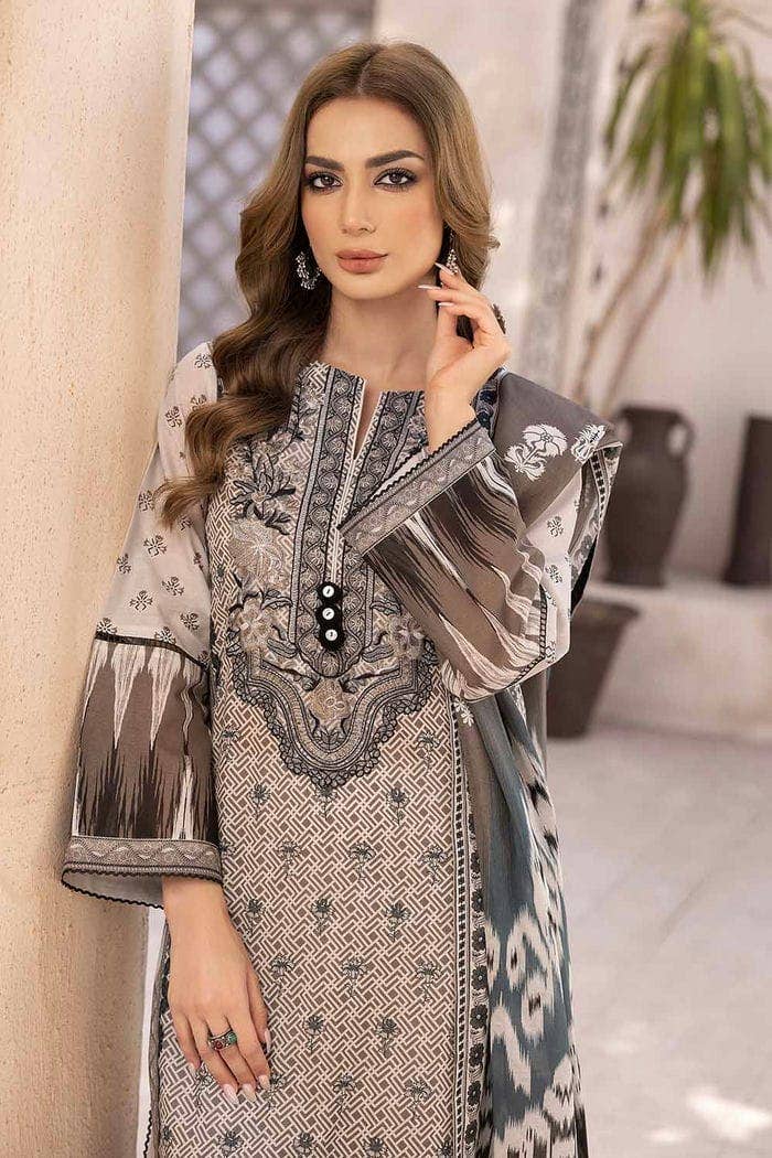 pakistani stitched suits